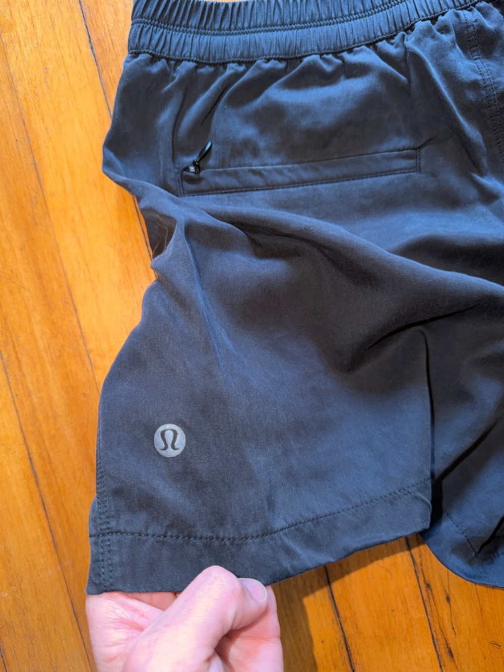 lululemon athletica Black Women's dress shorts with Side Pockets & pleating // 8 - Picture 3 of 5